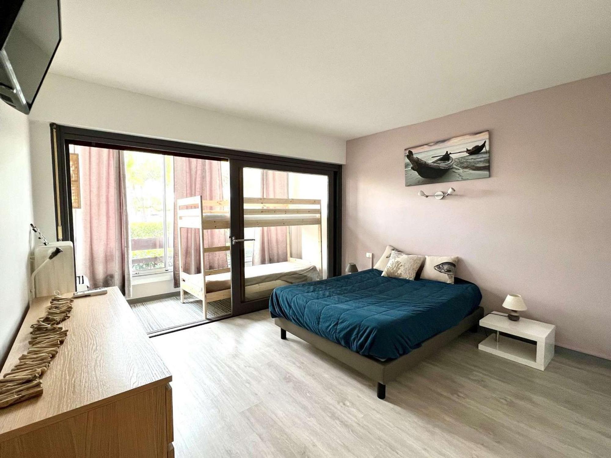 3 Pieces Climatise Avec Terrasse, Parking Prive, A 100M De La Plage, 7 Couchages - Fr-1-307-148 Le Grau-du-Roi Buitenkant foto